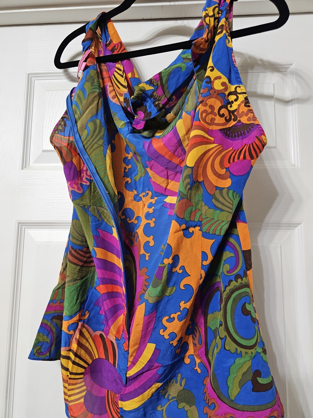 100% Silk Vibrant Multicolor Psychedelic Print Sleeveless Top - Picture 4 of 7